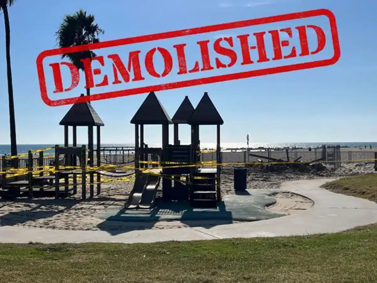 Residents lament the loss of popular Venice Beach playground.jpg