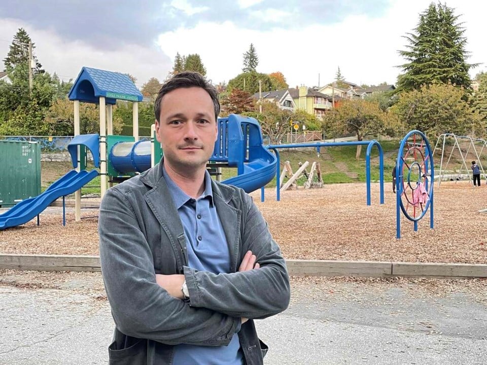 West van dad voices concern over needles found in school playground